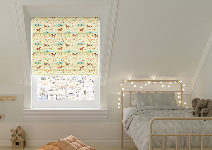 Prairie Horses, Amber Acres - Motorised Roman Blind - Image 3